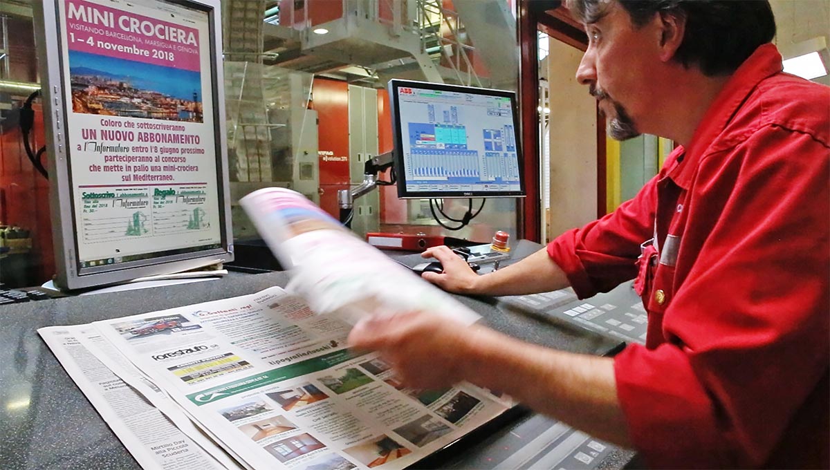 Centro-Stampa-color-check quality check at printing press