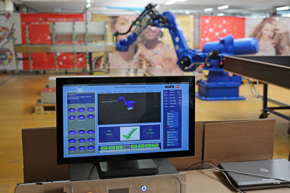 Plate Loading Robot Plate Loading Robot