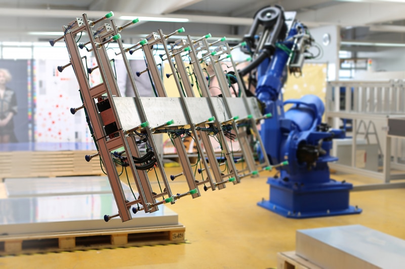 Plate Loading Robot Plate loading robot
