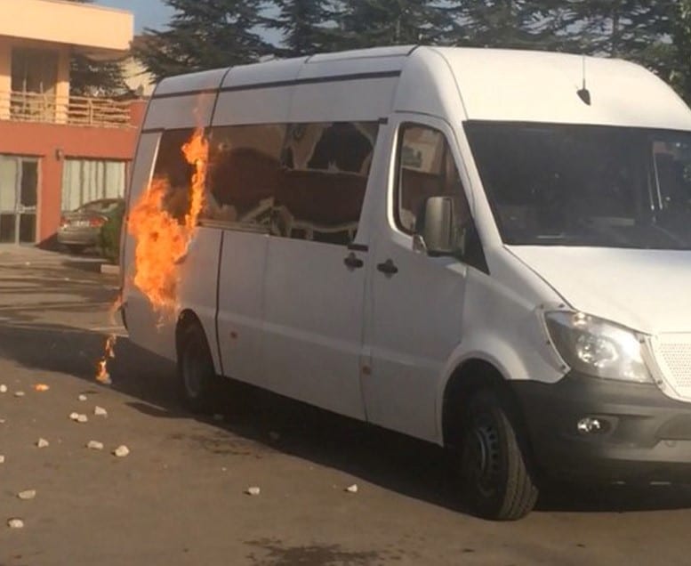 Van2