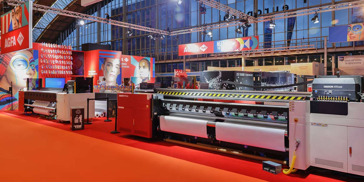 Booth Oberon Roll To Roll Printing Oberon large-format printing